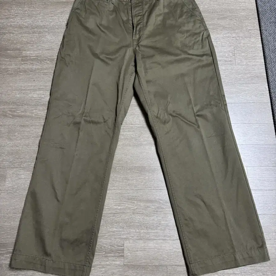 트로피 클로딩 40 civilian trouser 36 olive