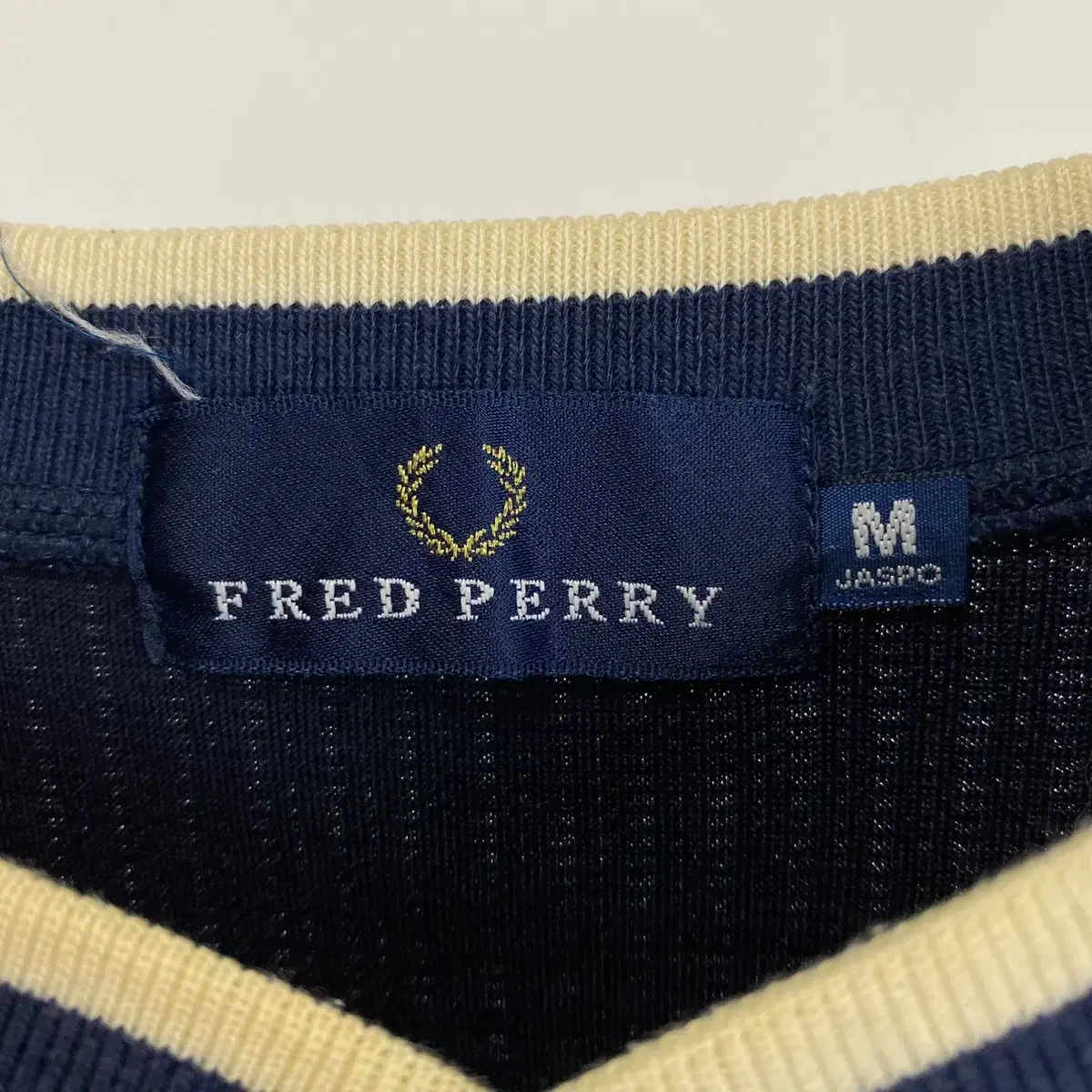 빈티지 FRED PERRY 브이넥 폴리 니트