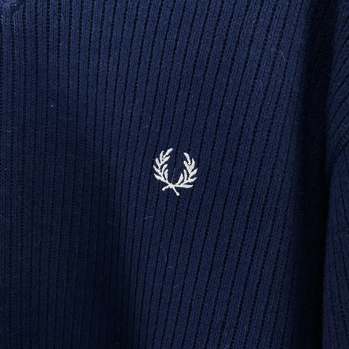 빈티지 FRED PERRY 브이넥 폴리 니트