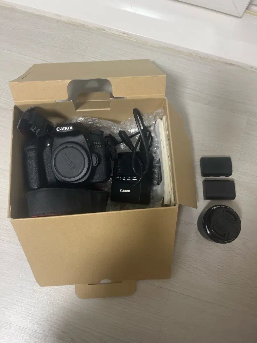 Canon 70D Full Pack + Canon Lenses