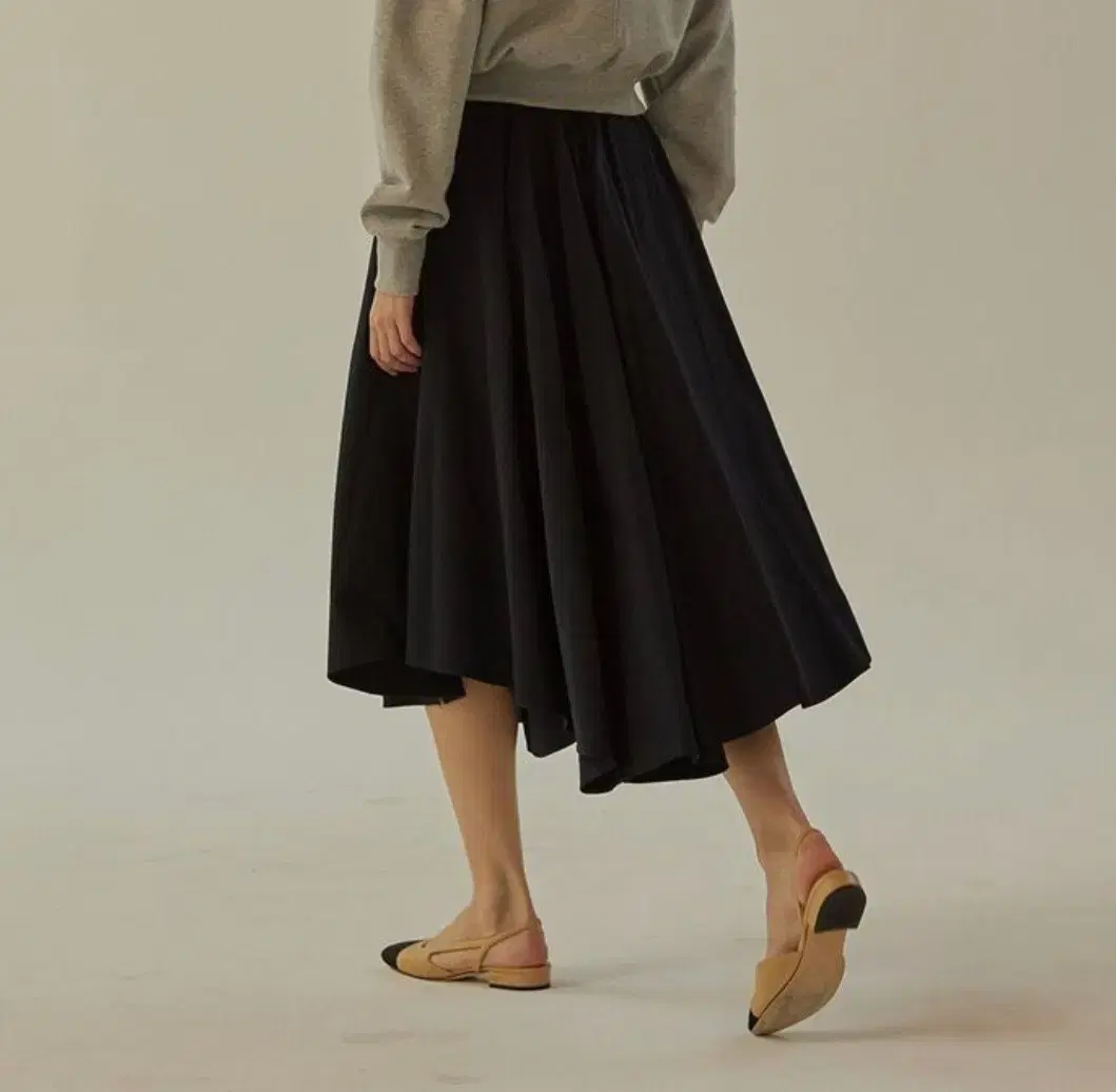 망고매니플리즈 스커트 CURLY FLARE SKIRT 컬리 스커트 플레어