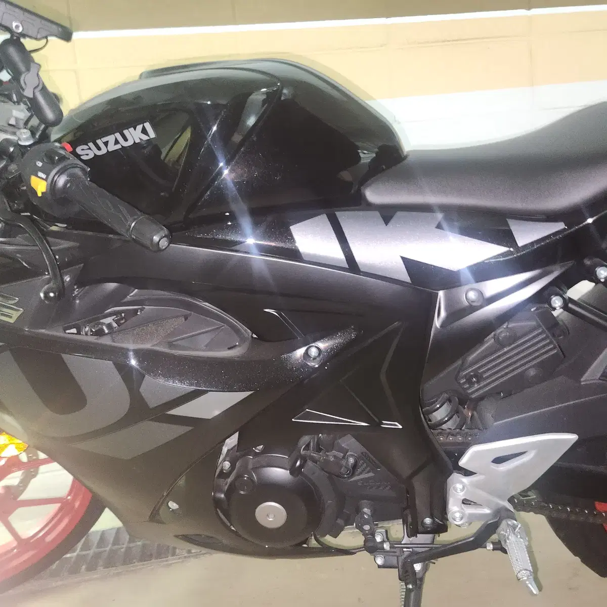 gsx r 125 2023년식1,2@@km 상태 A (업자X)