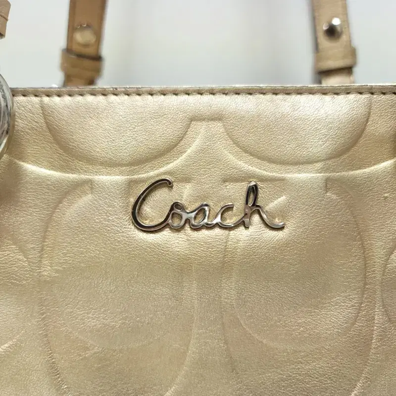 COACH 코치 CC로고 로고 스탬핑 골드가죽 숄더백 쇼퍼백 B821