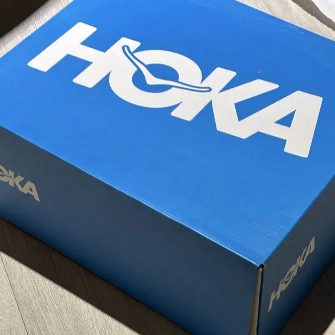 HOKA 호카 본디8 250