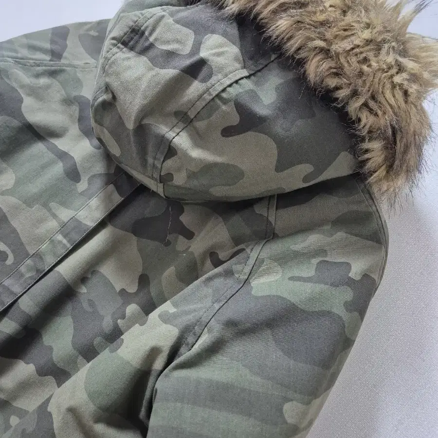 칼하트 Camo Trapper Parka