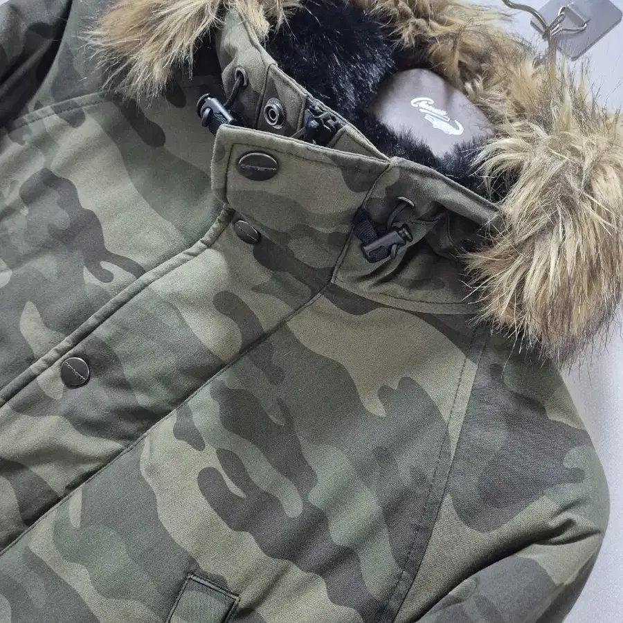 칼하트 Camo Trapper Parka