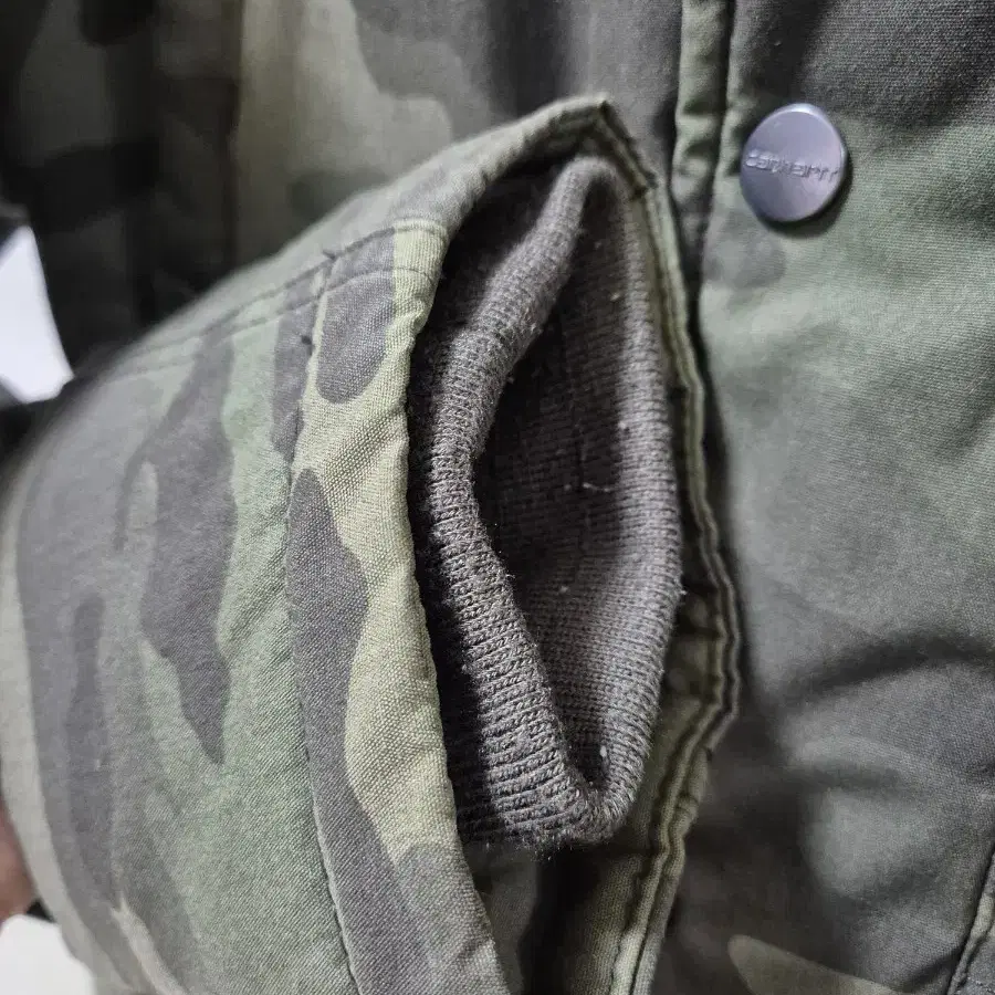 칼하트 Camo Trapper Parka