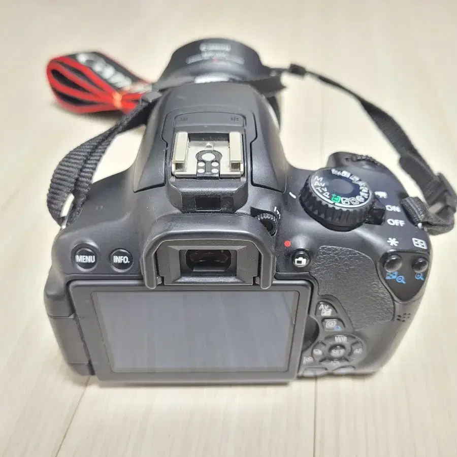 캐논 카메라 EOS 650D 와 18-55 IS STM 신형 렌즈