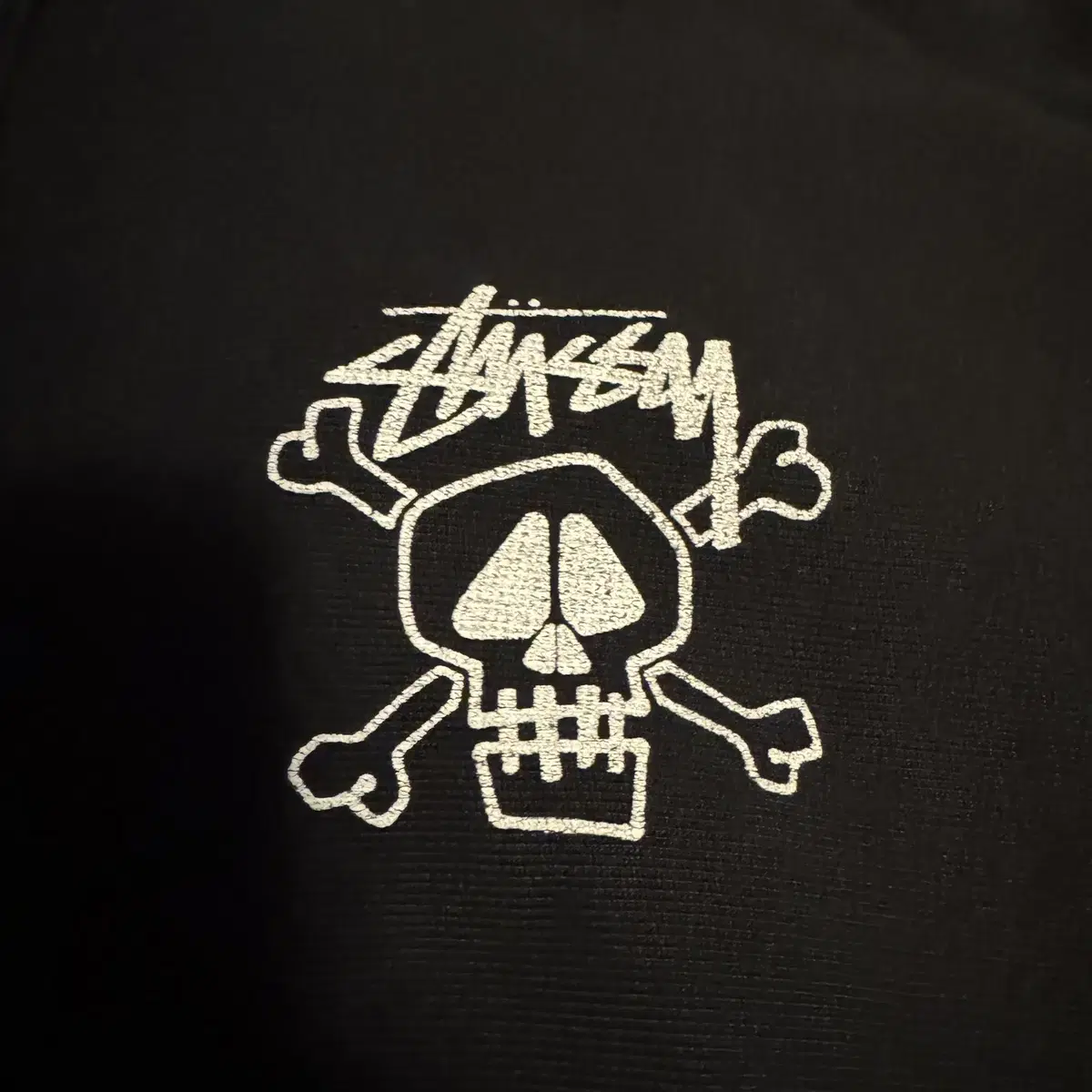 스투시 SKULL & BONES PIG. DYED HOODIE 팝니다.