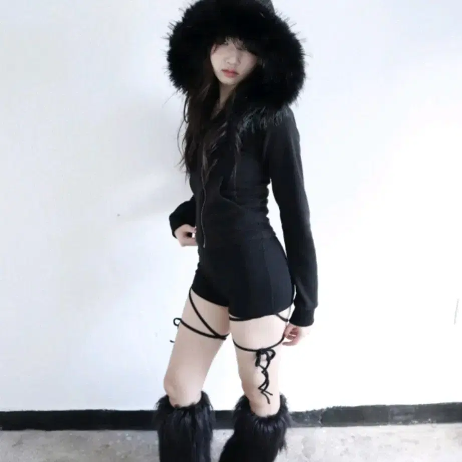 클라따 퍼 후드집업 fur trimming hood zip up 블랙