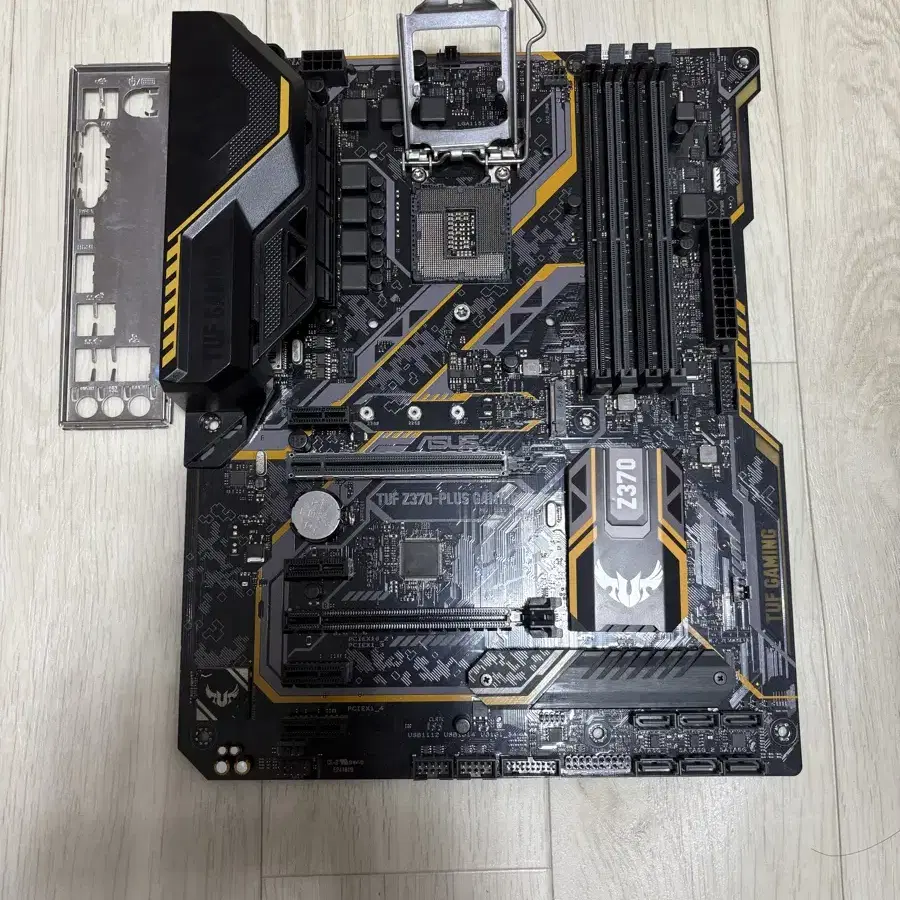 중고 ASUS Z370 PLUS GAMING 메인보드