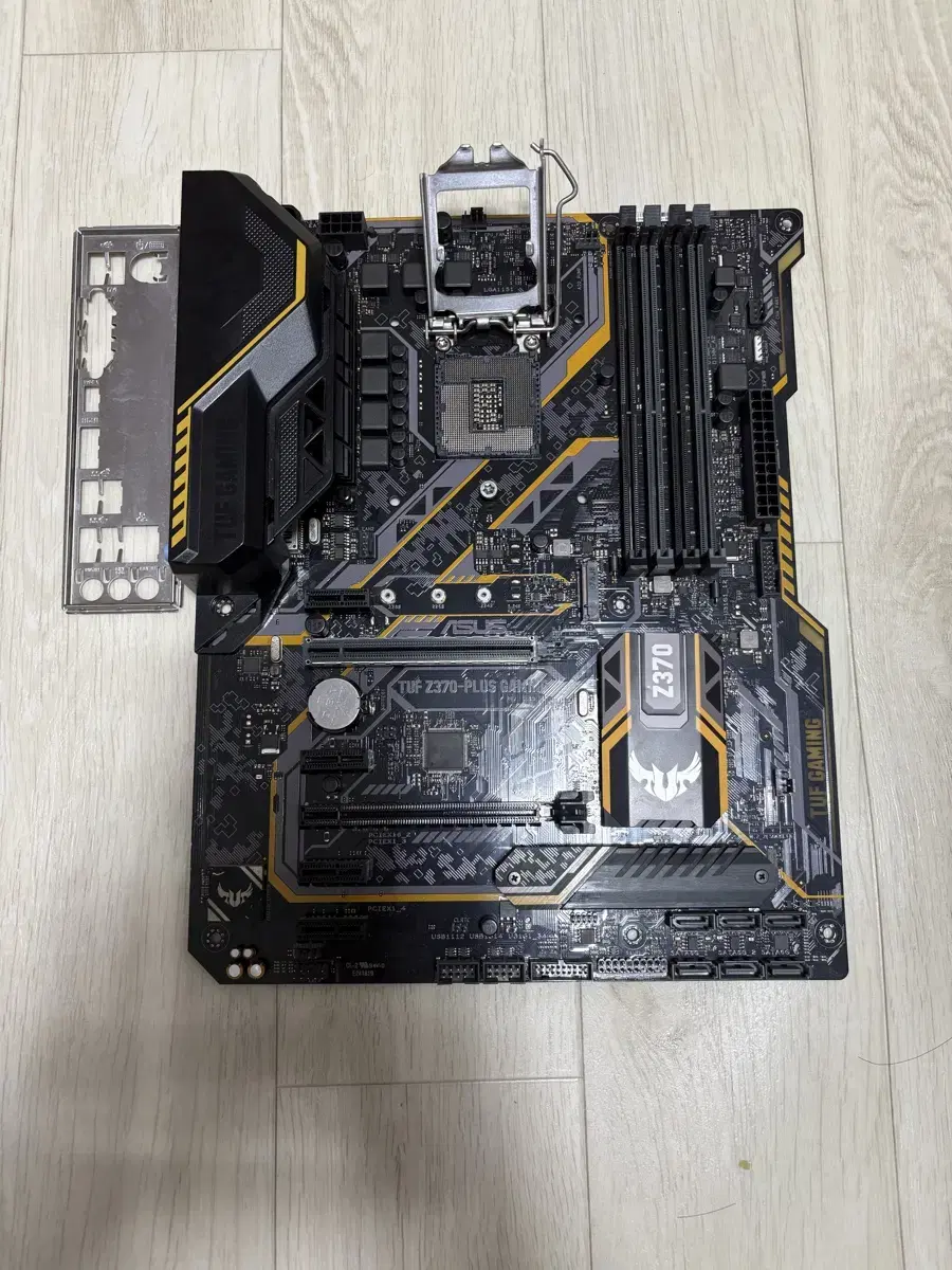 중고 ASUS Z370 PLUS GAMING 메인보드