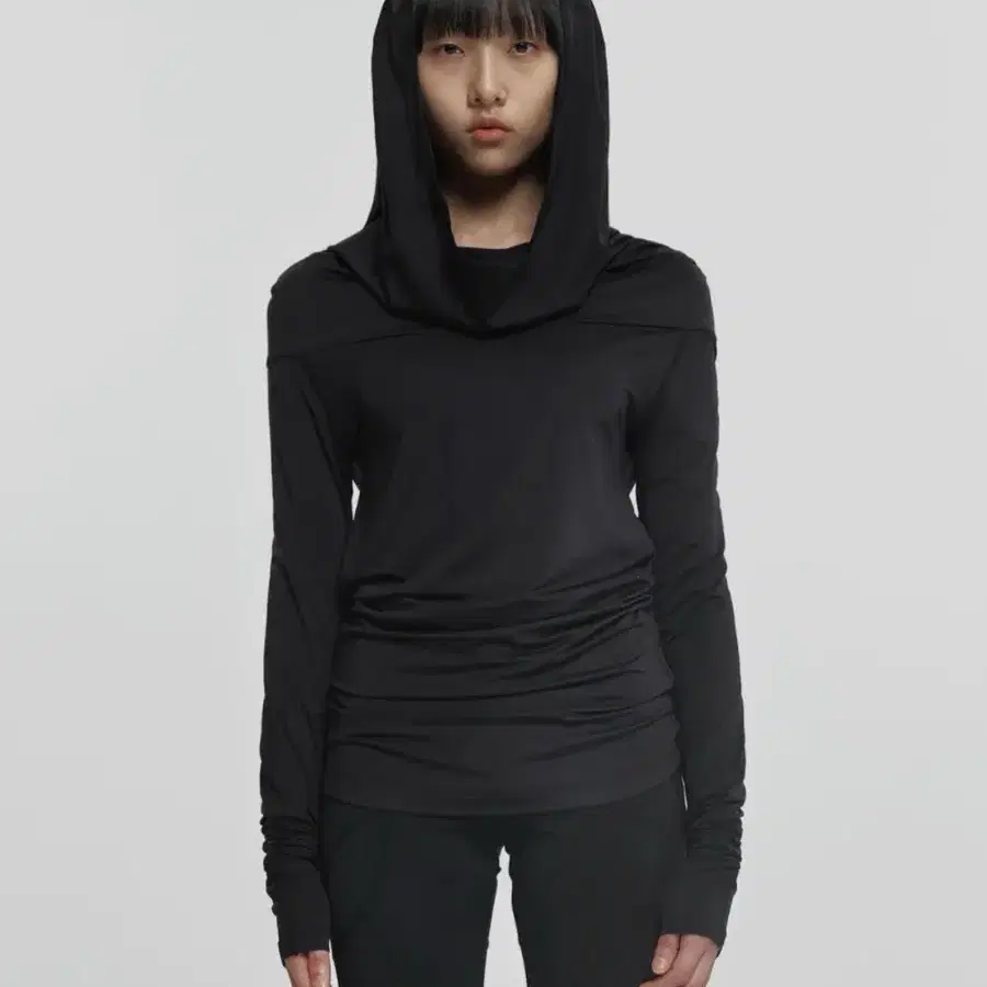 나체 DRAPING LONG SLEEVE BLACK