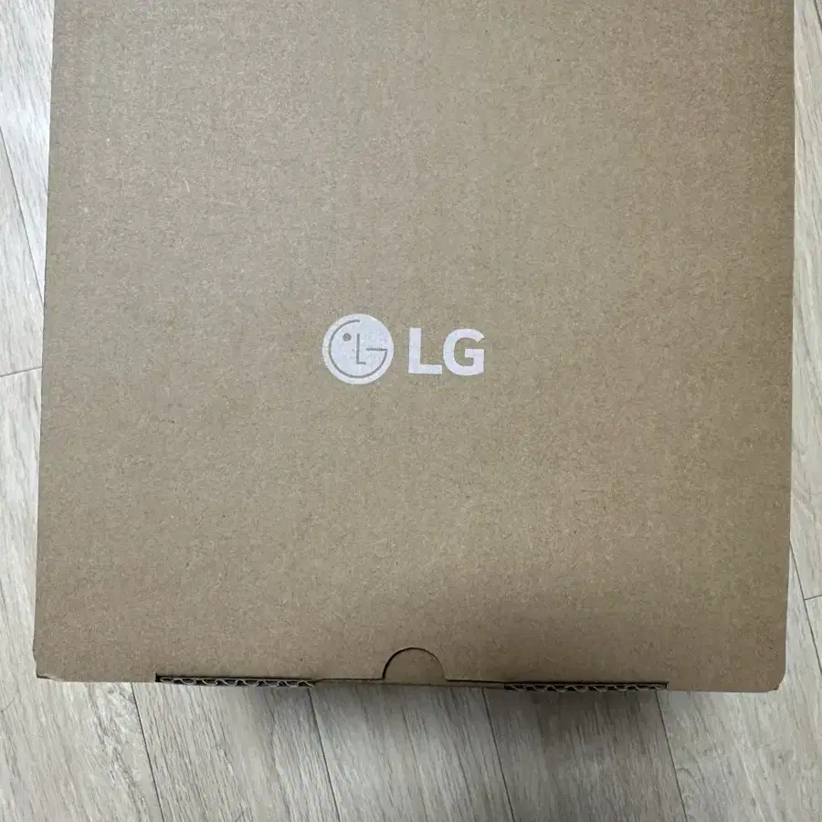 LG 시네빔 큐브 hu710pb