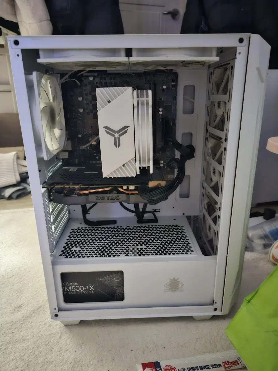 Desktop xen5 2600 16G gtx1080 rtx2060 no sideboard