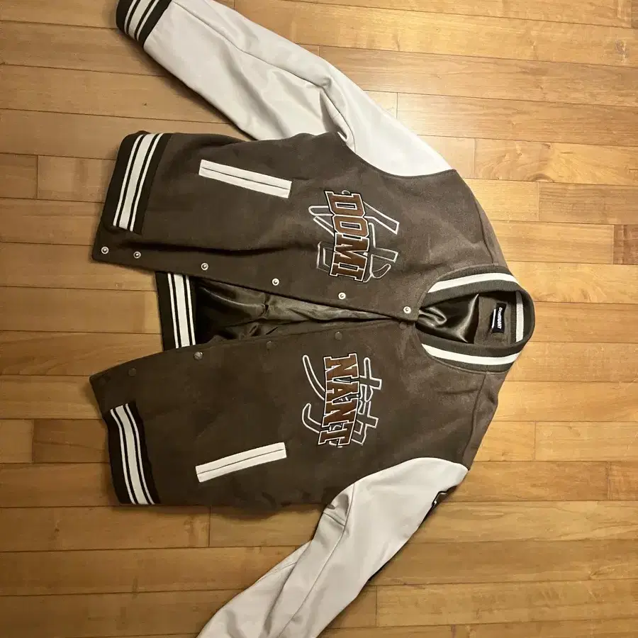 [도미넌트] dragon varsity jacket brown (L)