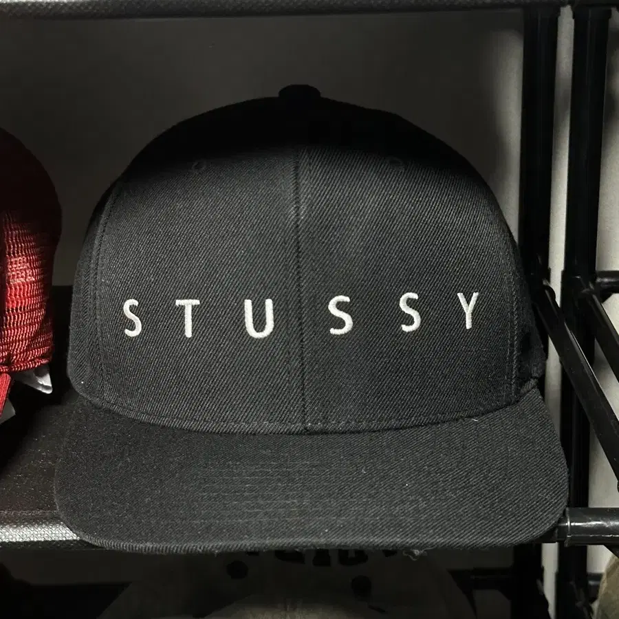 Stussy 스투시 블랙 스냅백 K프레임