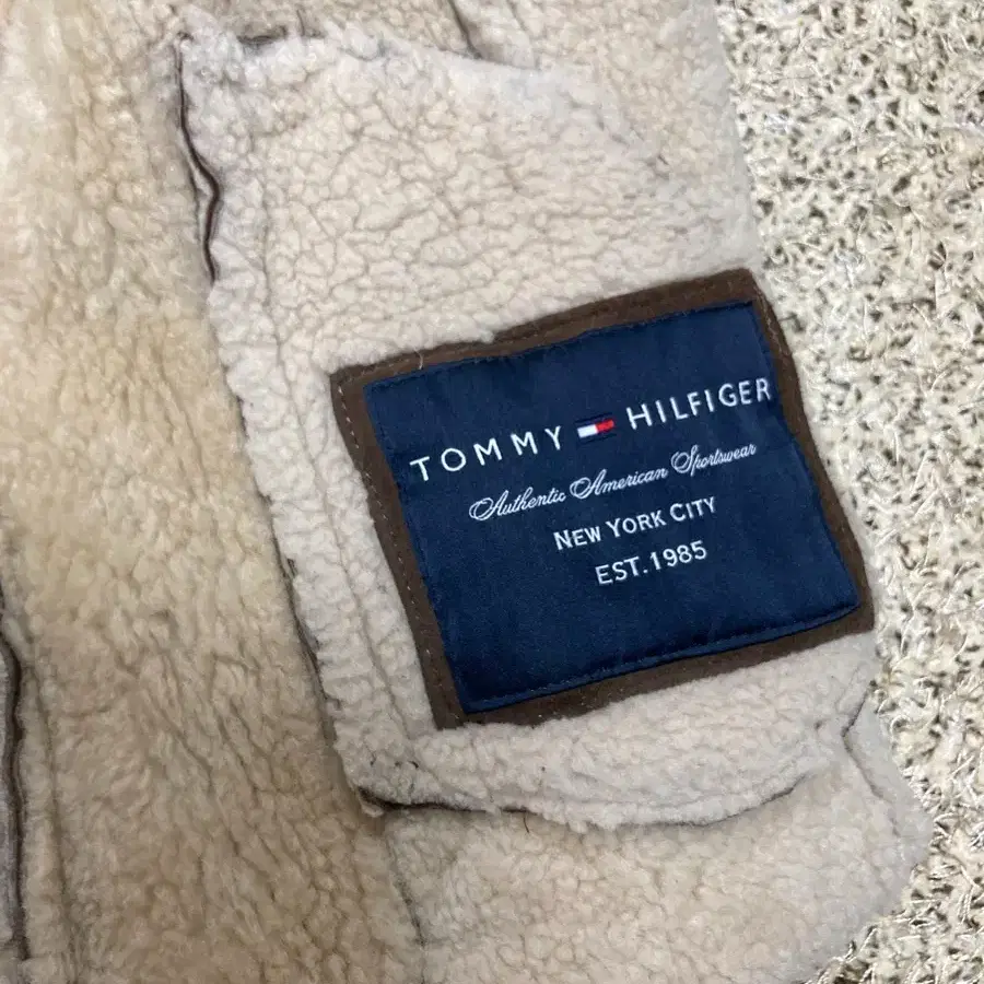 Tommy Hilfiger Lambskin Slim Shearling J