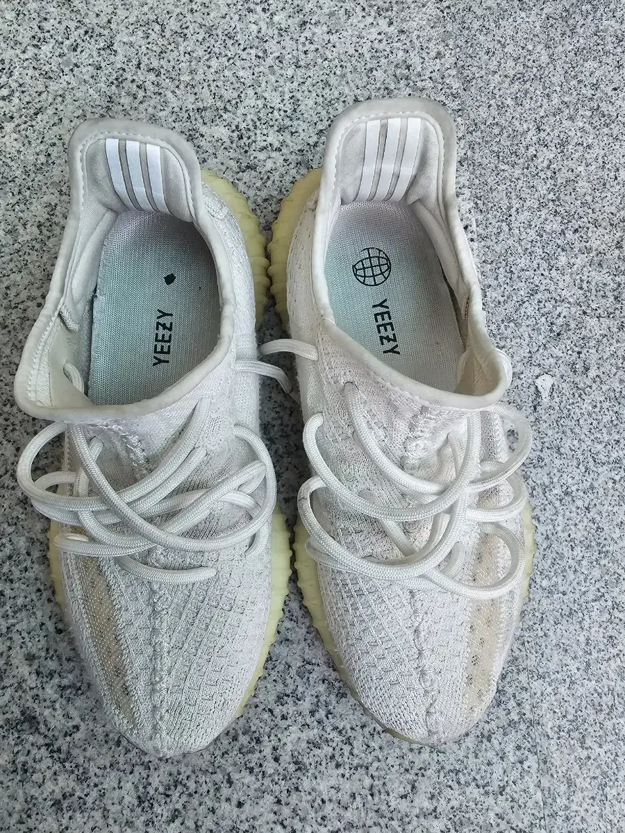 이지부스트 350 v2 bone 250사이즈