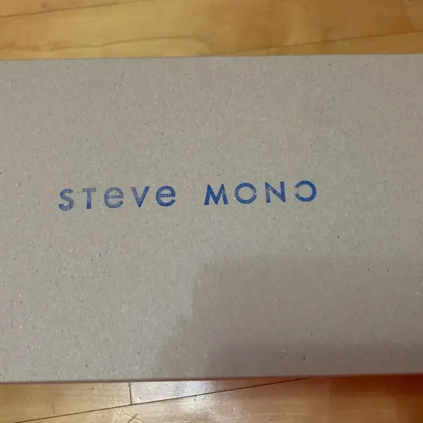 STEVE MONO - ARTISANAL SANDALS