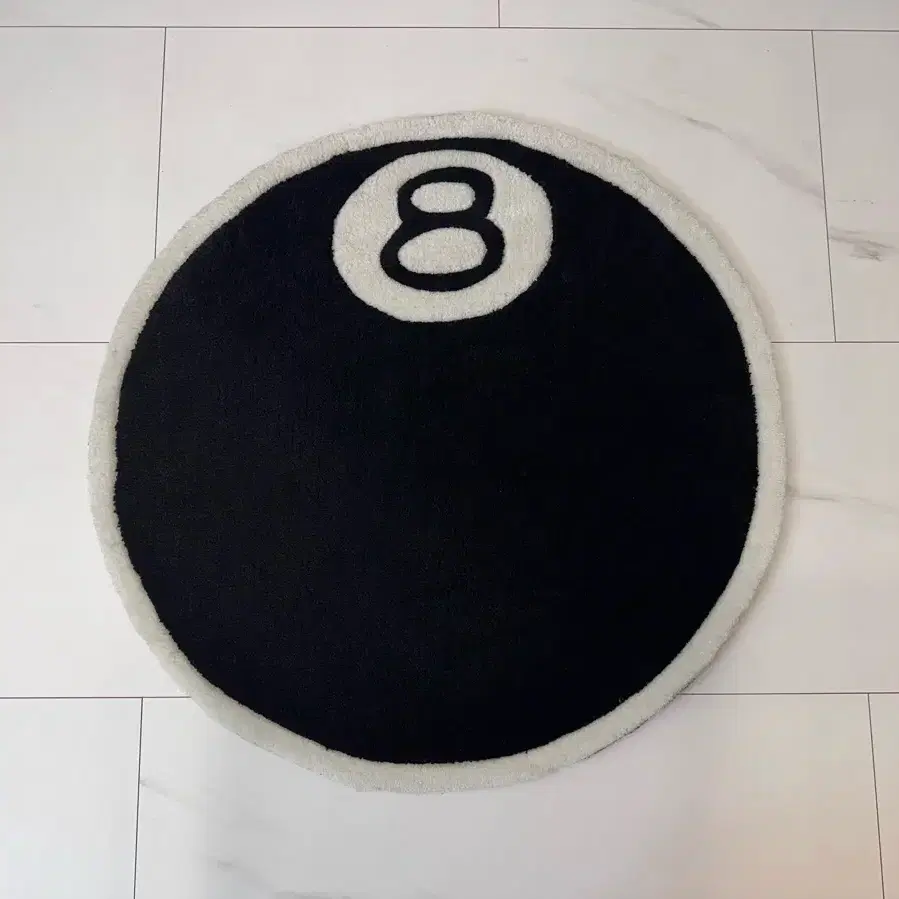 스투시 8 ball 러그