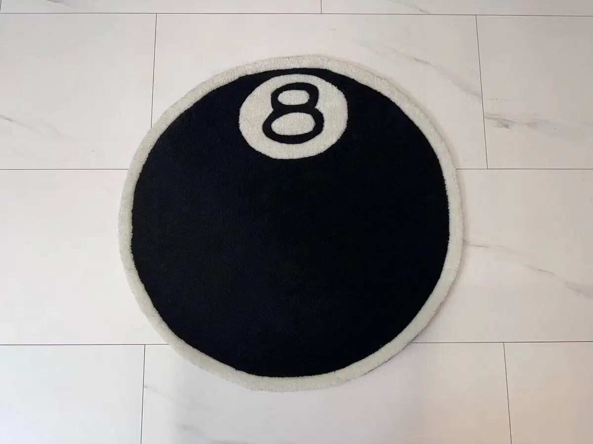 스투시 8 ball 러그