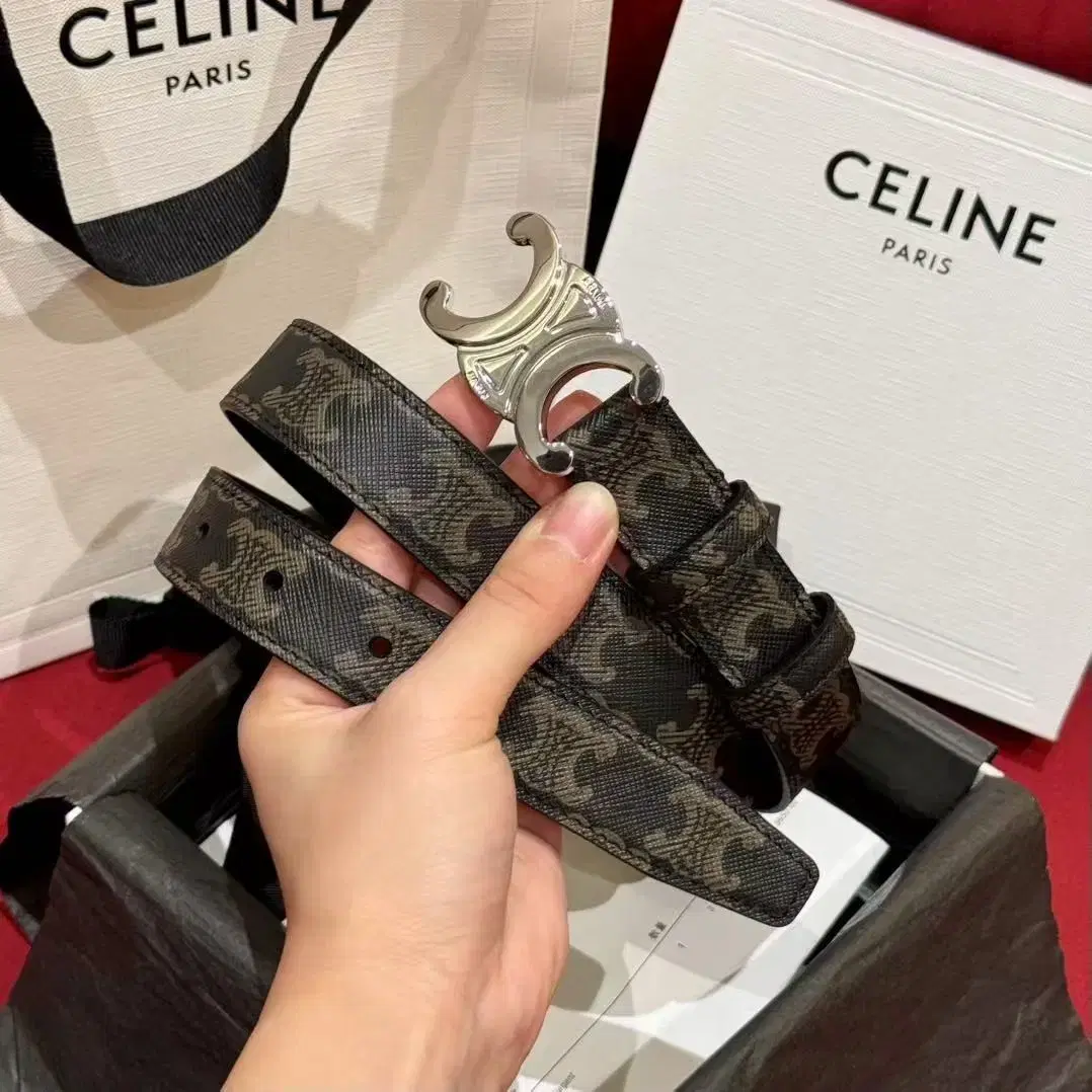 Celine소가죽 허리띠  너비 2.5cm