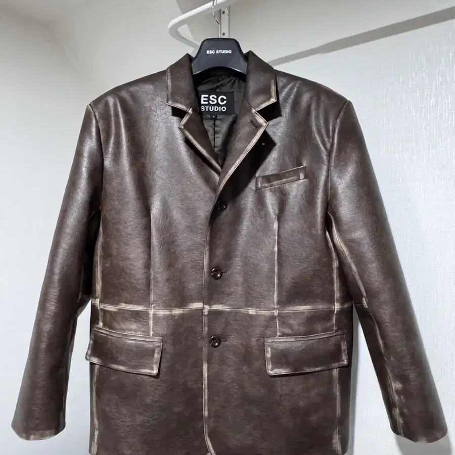 (ESC STUDIO) Leather Blazer