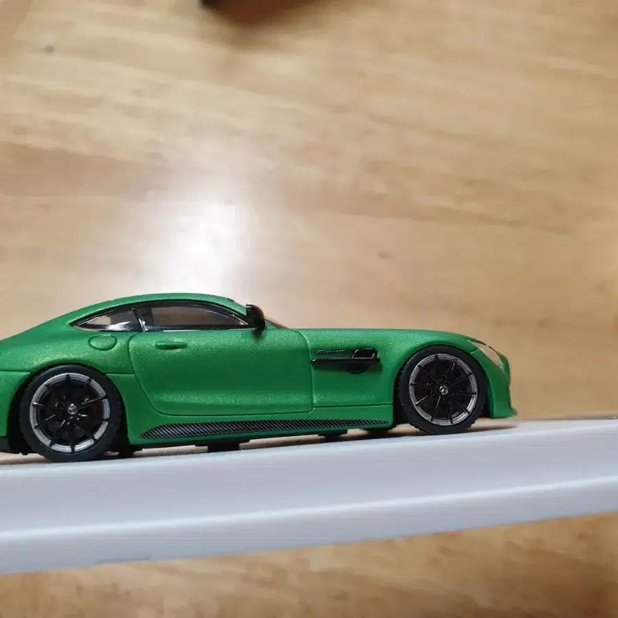 다이캐스트 mj  amg gtr 1:64  1/64