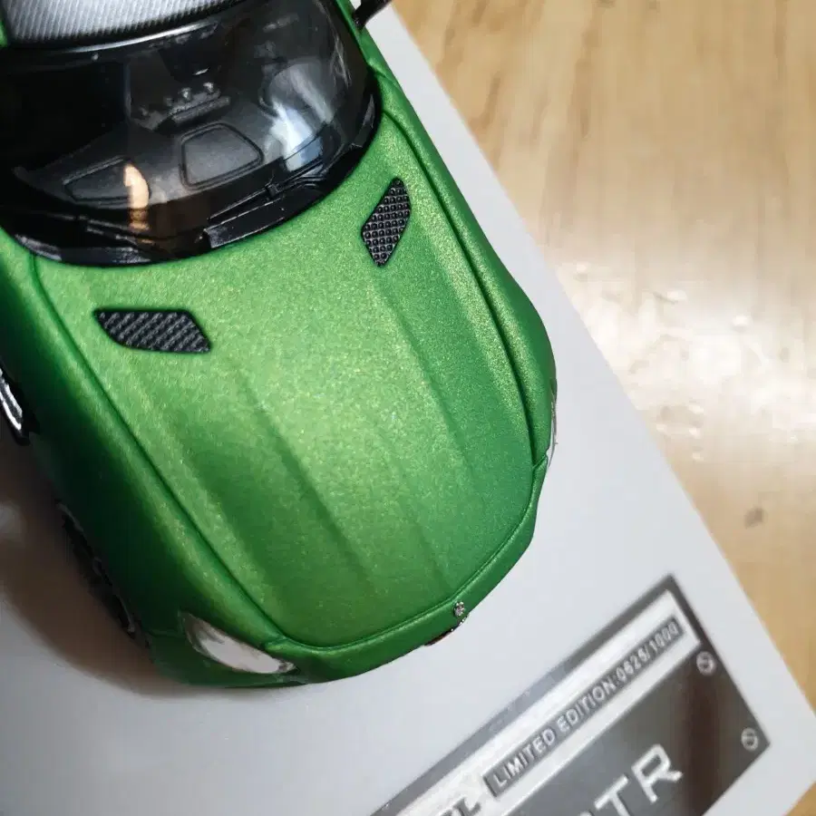 다이캐스트 mj  amg gtr 1:64  1/64