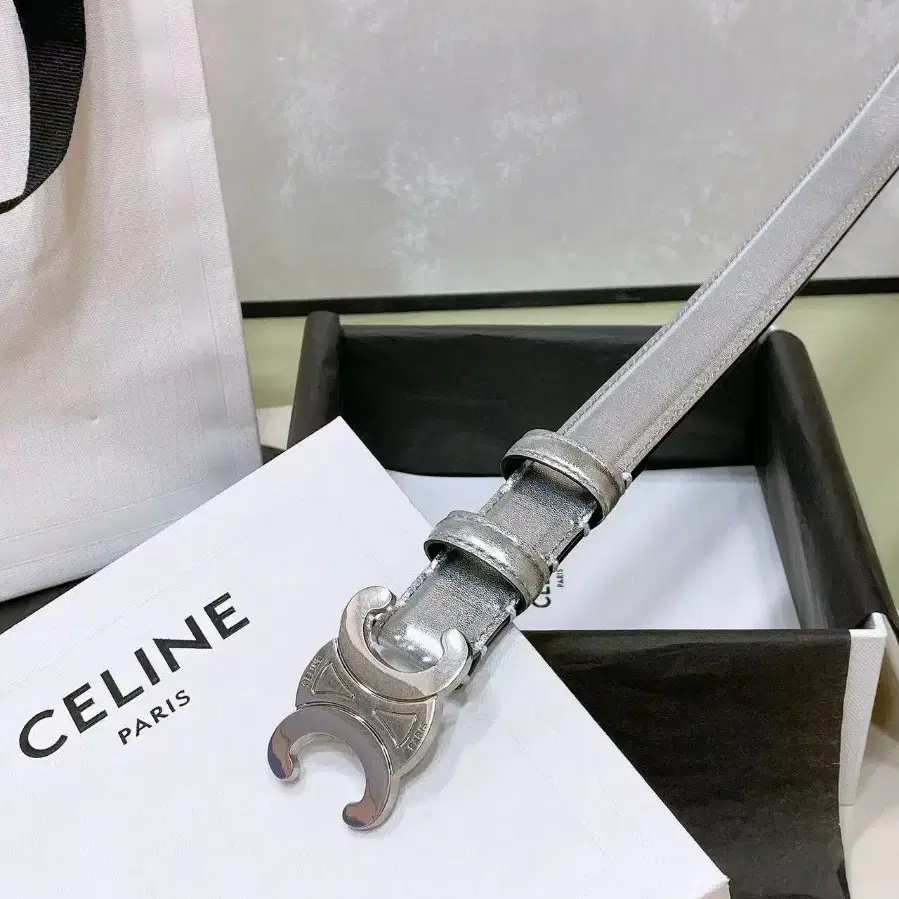 Celine개선문 소가죽 벨트  너비 2.5cm