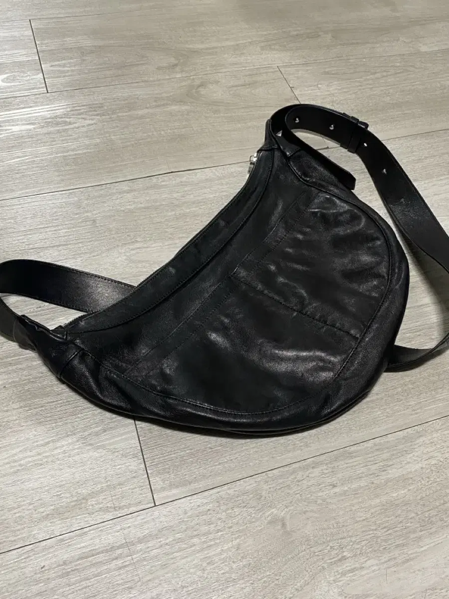 엔벨로프 valentine hobo bag