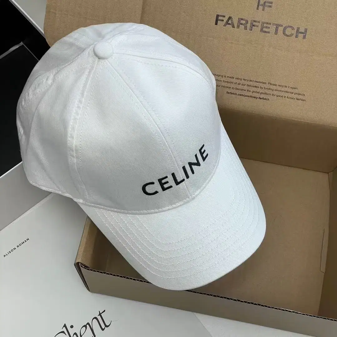 Celine Baseball Cap (M) Head circumference 58 cm