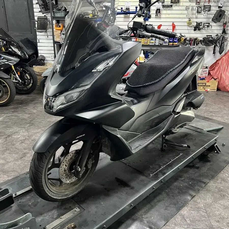 부산 23년식 pcx125 ABS