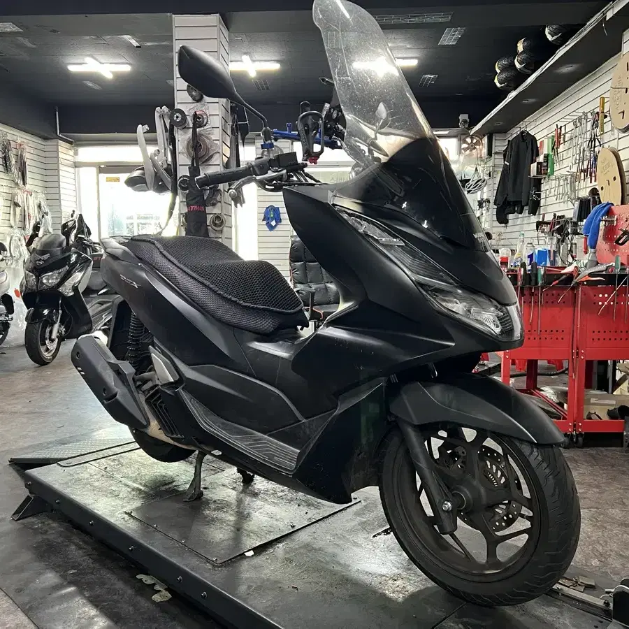 부산 23년식 pcx125 ABS