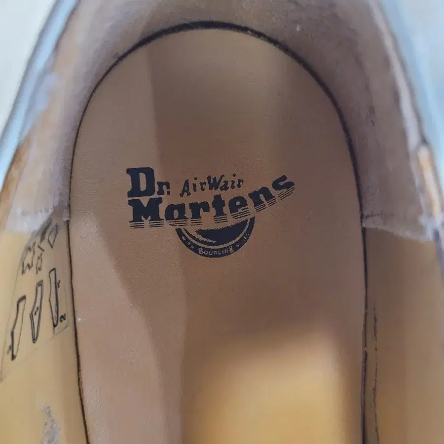 닥터마틴 Dr.Martens 여성 로퍼 37