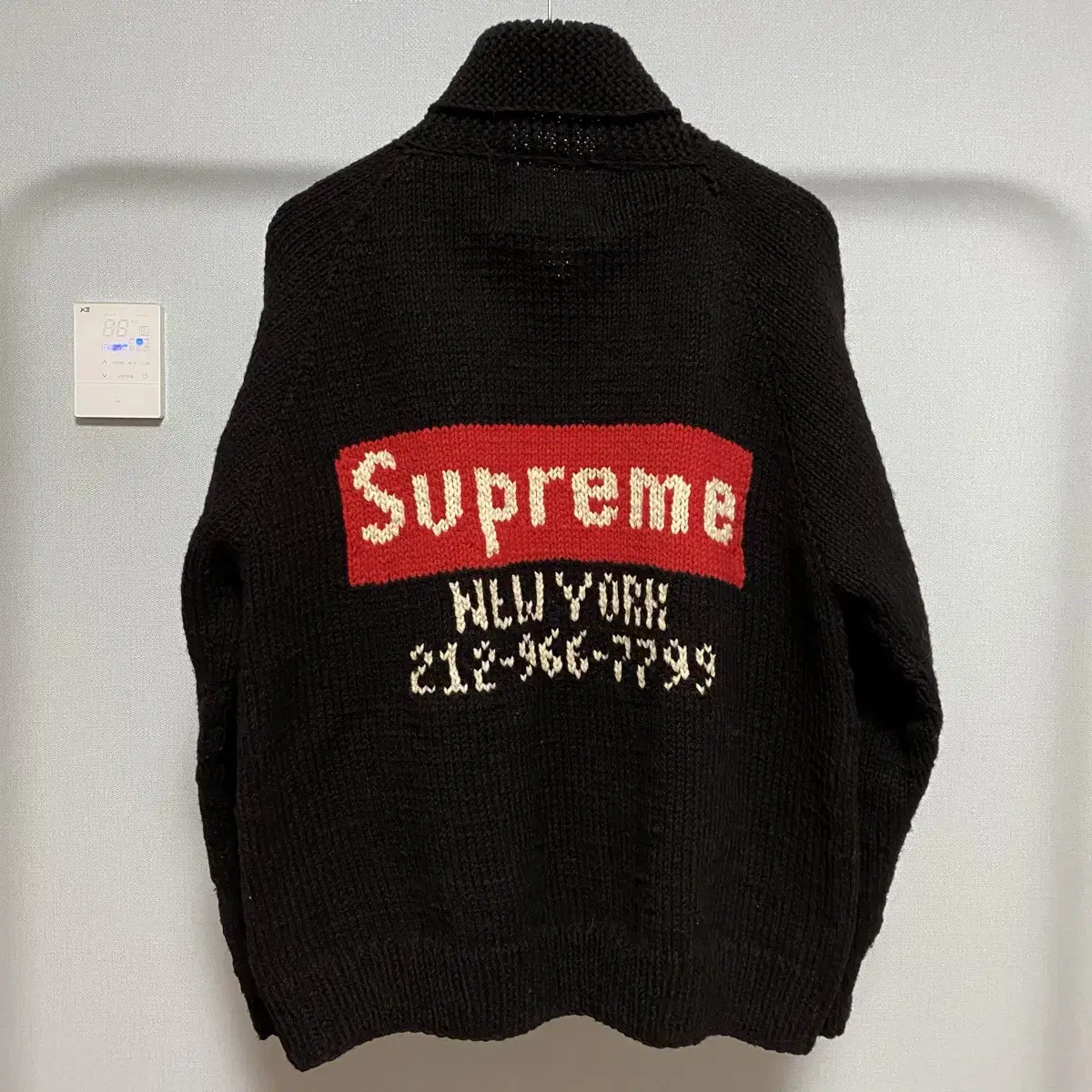 [L] 22FW 슈프림 Supreme 박스로고 코위찬 스웨터 블랙