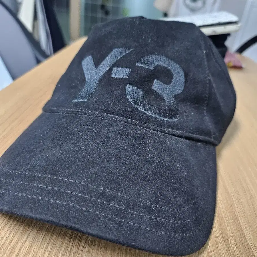 y3 모자