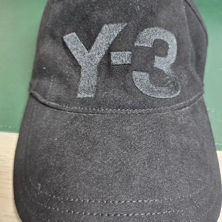 y3 모자