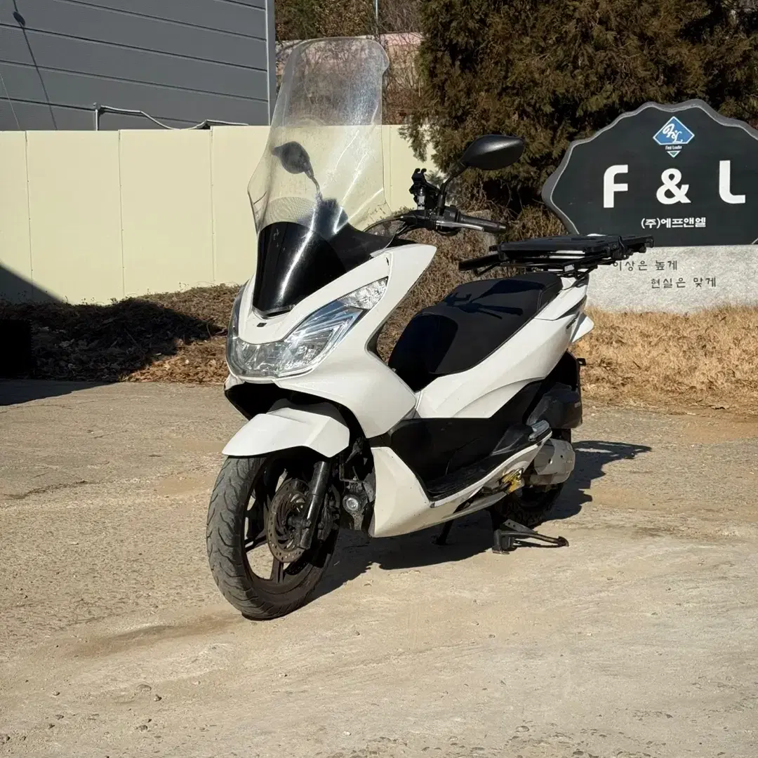 혼다 PCX125 18년식 저렴하게 판매합니다