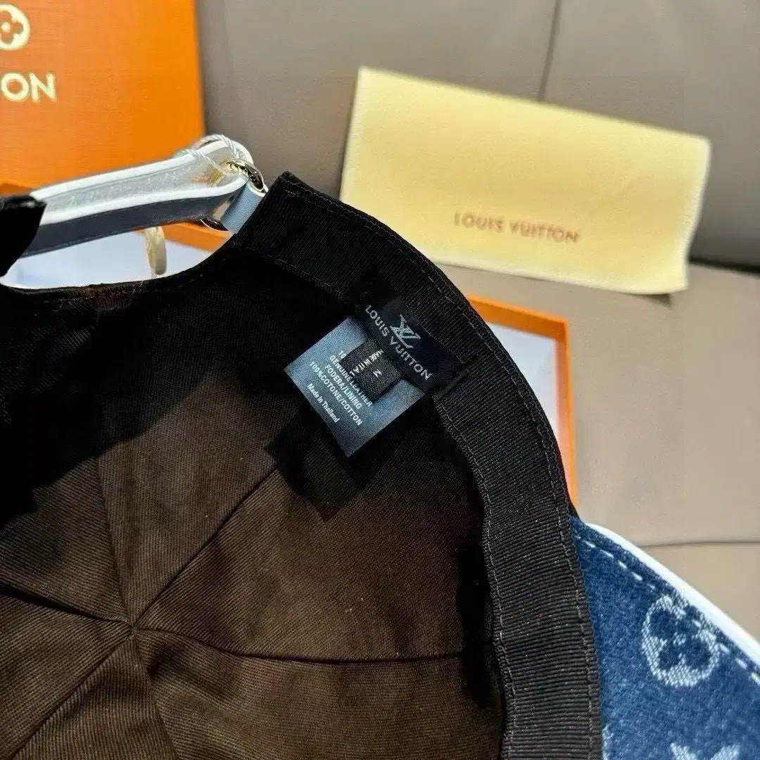 LOUIS VUITTON 야구모자 (M) 머리둘레 56-58cm