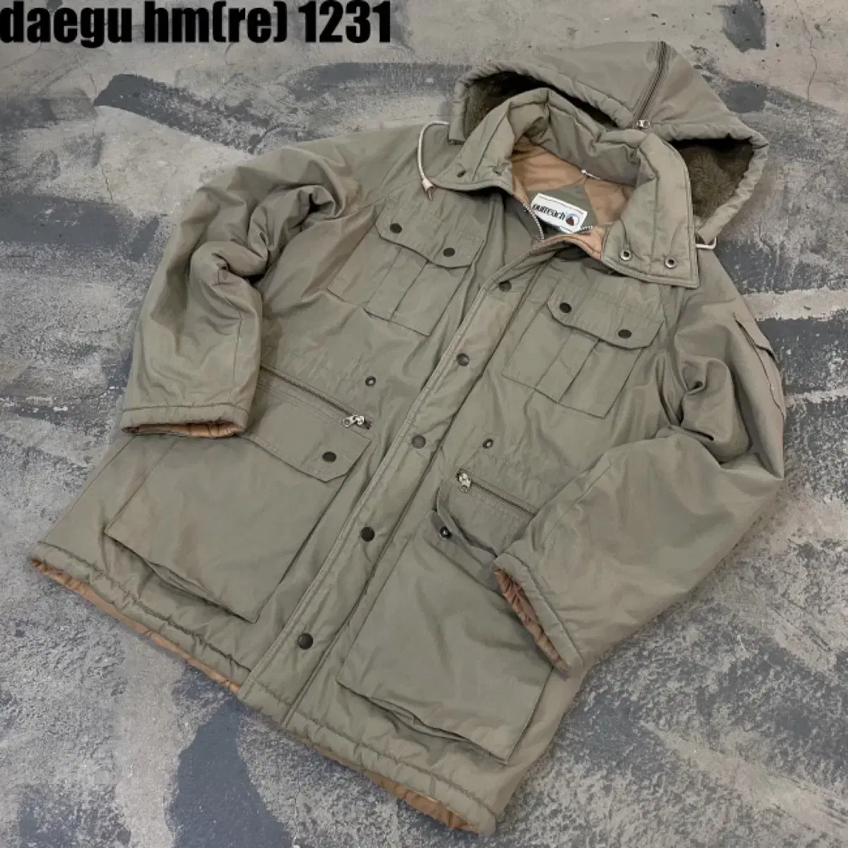 Our reach Vintage military zip-up jacket padded M