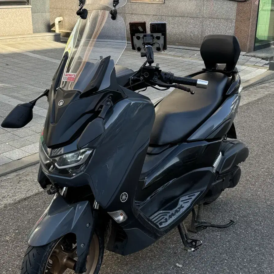 Nmax125 22년식 준튜닝 판매합니다.