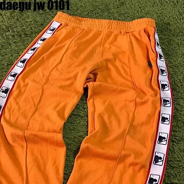 XL(82) MLB PANTS 엠엘비 바지 사이드라인