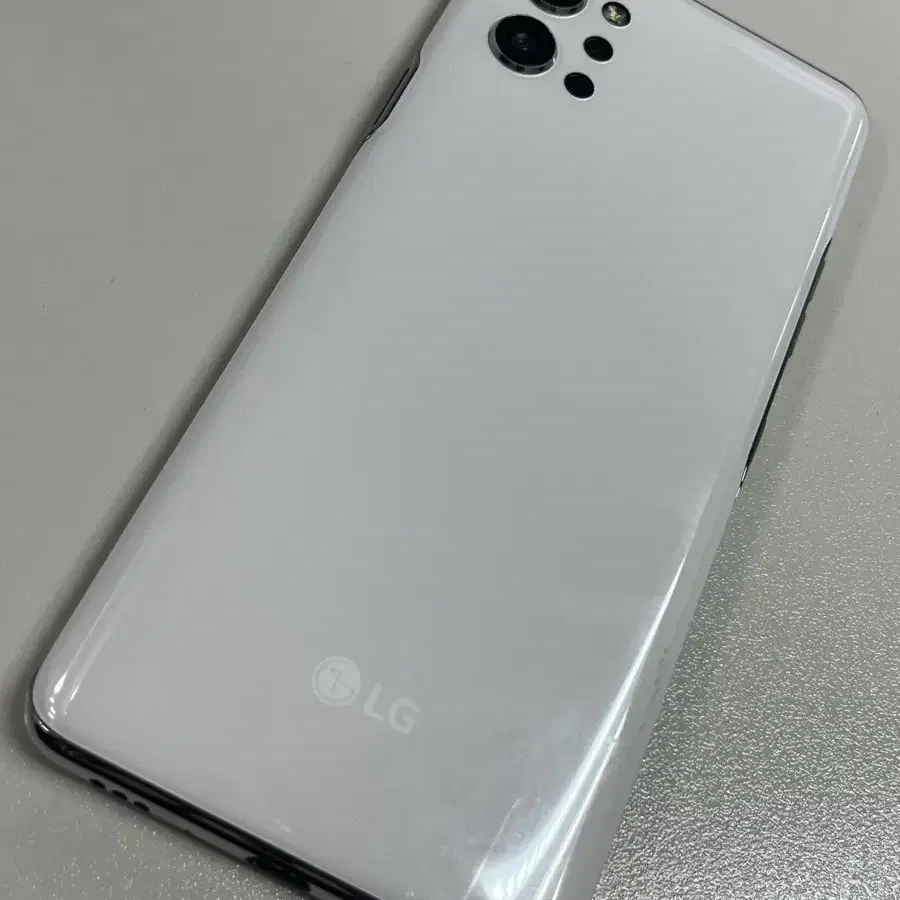 LG Q92 (5G) 화이트