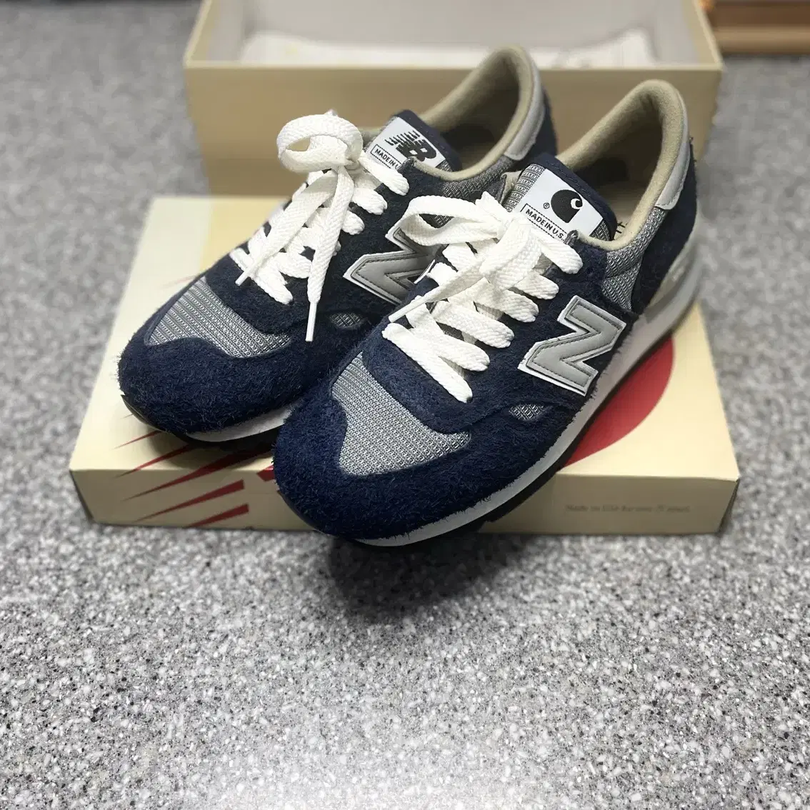 뉴발란스 칼하트 WIP 990v1 MADE IN USA 사이즈 255