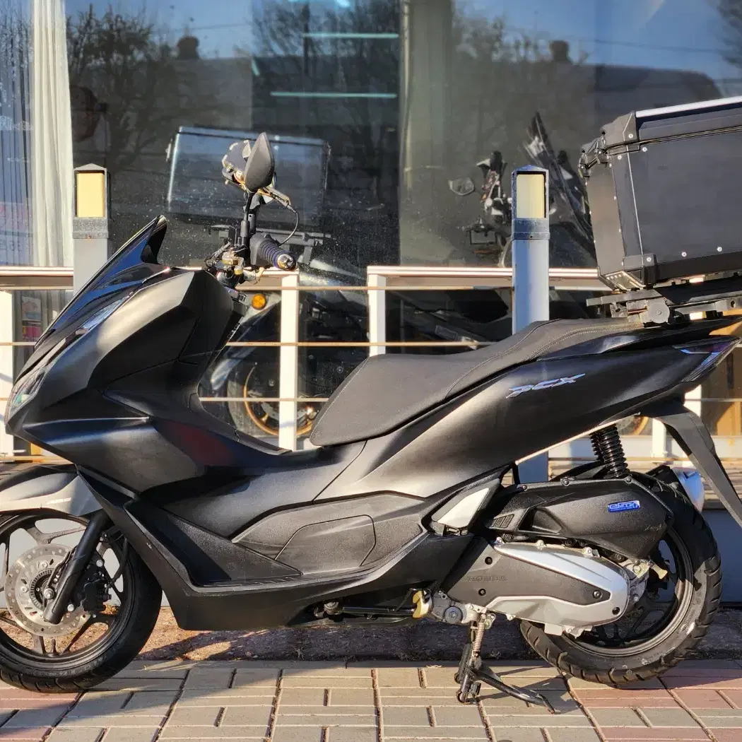 2021년 혼다 PCX125ABS 1인신조 700KM 배달셋팅 판매합니다