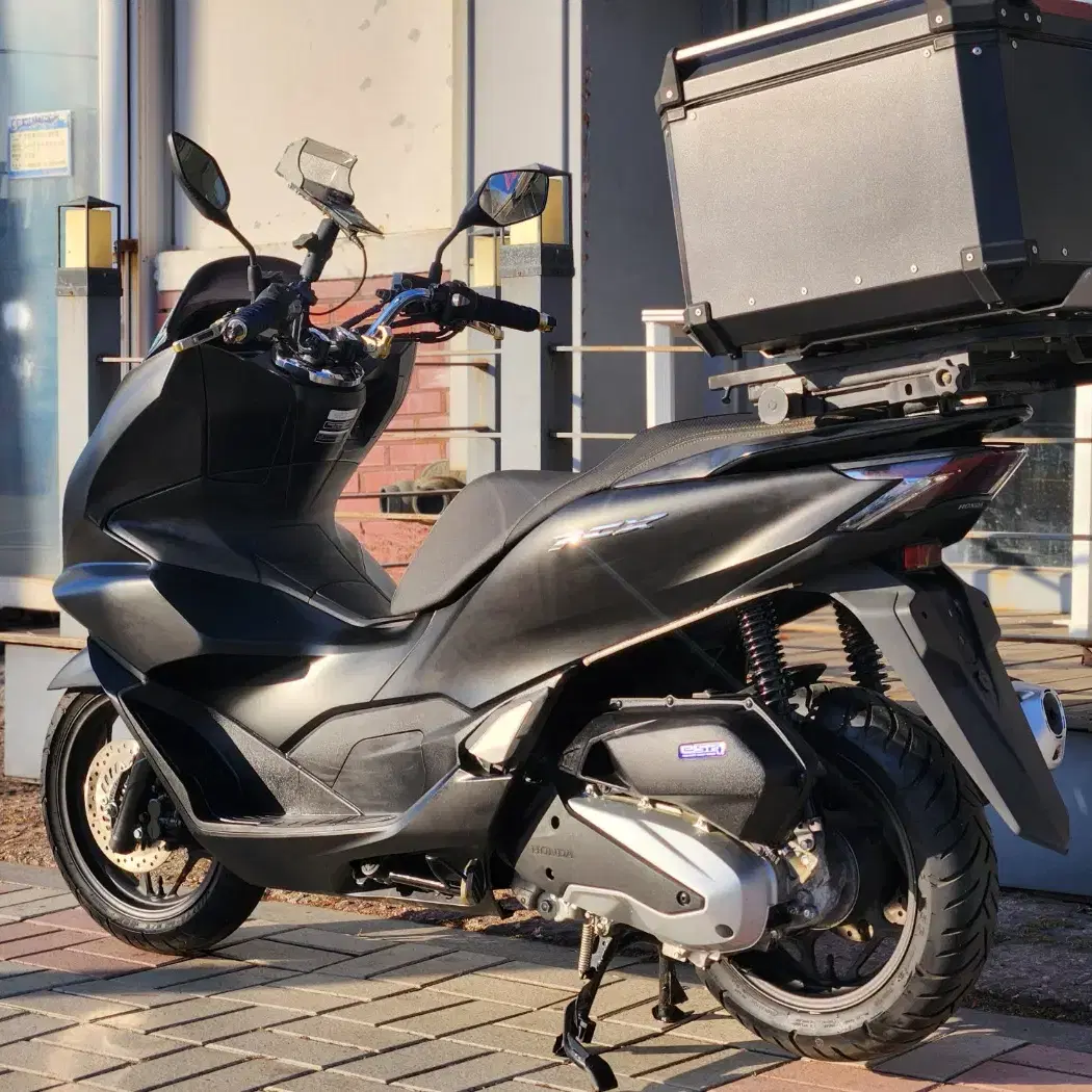 2021년 혼다 PCX125ABS 1인신조 700KM 배달셋팅 판매합니다