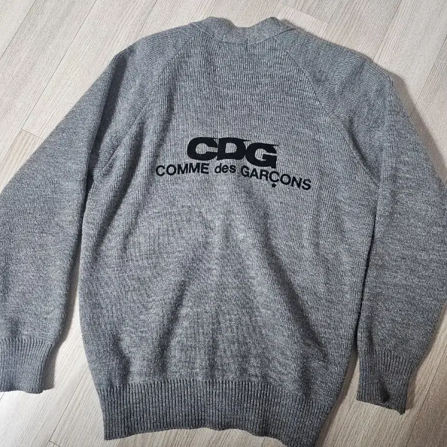 CDG 로고 가디건 L