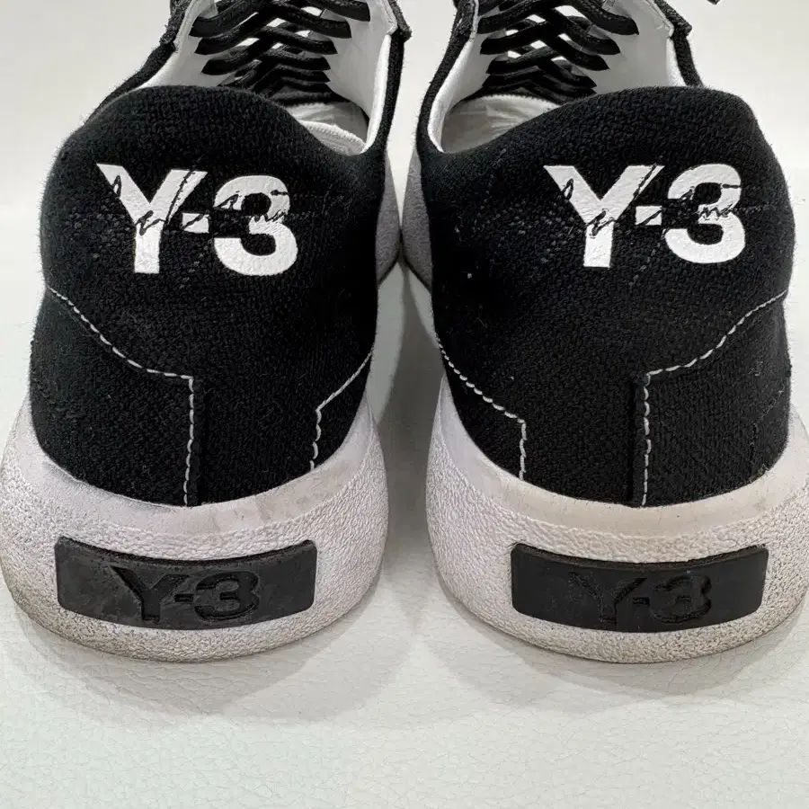 Y-3 탕구츠 레이스 블랙 화이트